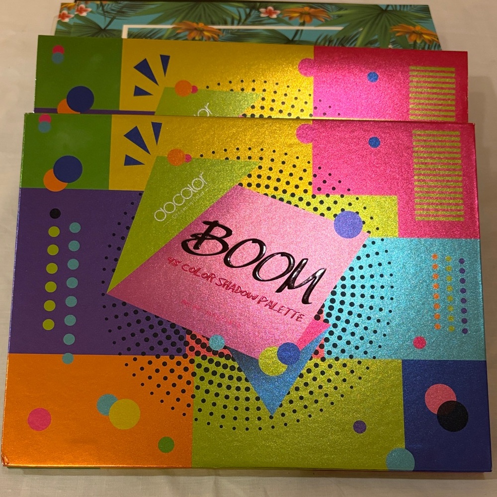 Boom Colorful Eyeshadow Palette